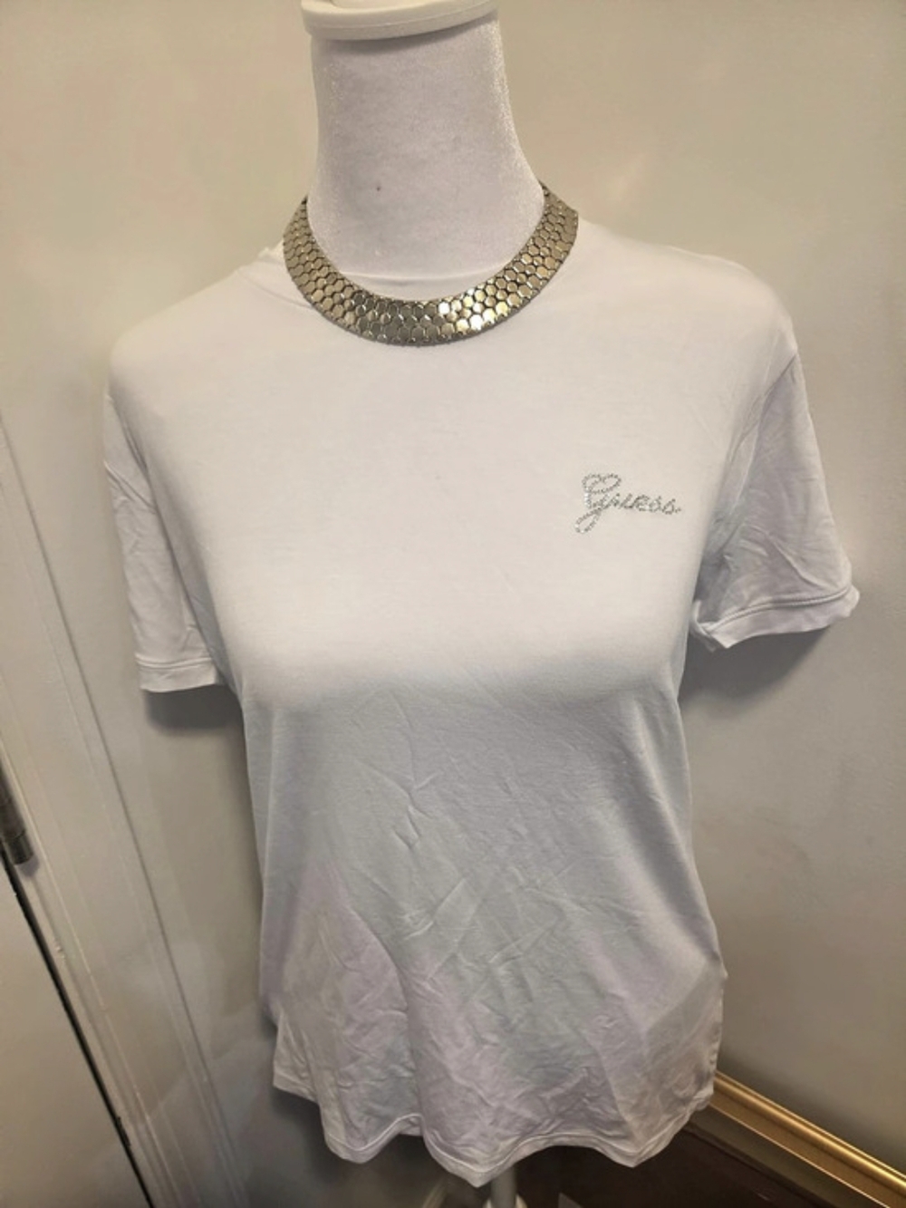 Guess Basic Logo Short Sleeve Tee in White Large NWT